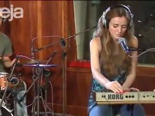 Juliana Kehl canta 'Pseudoblues'