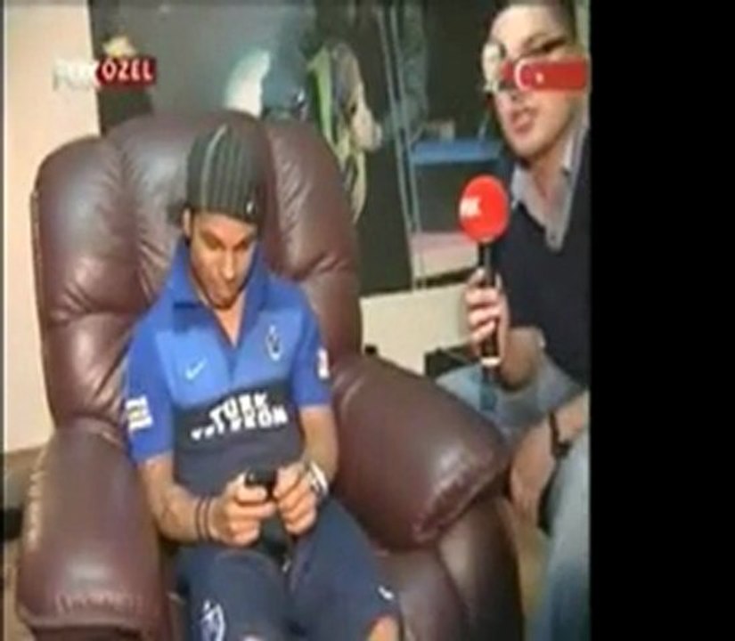 Ünlü futbolcu Alanzinho'nun Soner Sarıkabadayı Sevgisi