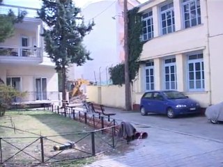 Produce.mpg CELAL BAYAR YURDU YIKIMI 15 10 2008