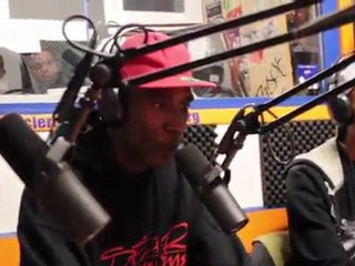 FREESTYLE SEAR LUI MEME / POING D'ENCRAGE