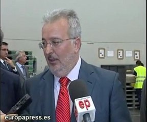 Vallejo insta a Griñán a que limite gasto social