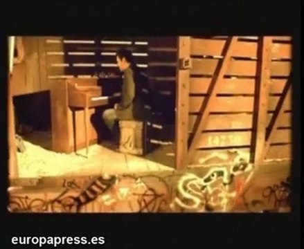 Alejandro Sanz y sus fans, cada vez más cerca