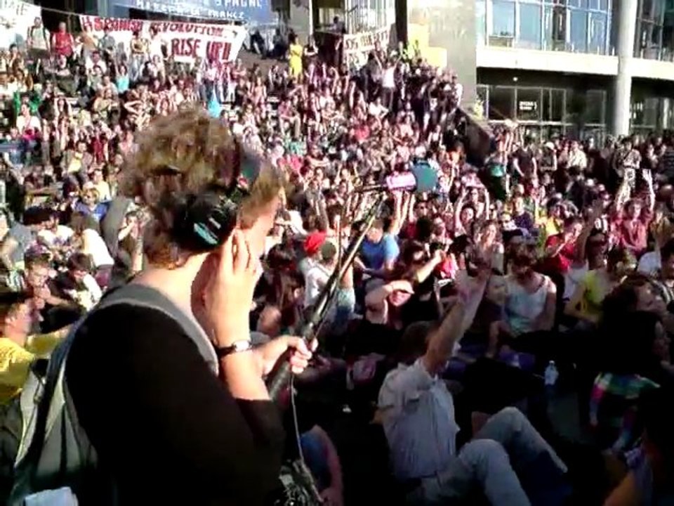 "Les indignés " le 29 Mai Paris Bastille 20h02 (2011) : la  "Prise de la Bastille" de Démocratie réelle maintenant !