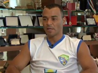 Como tem sido o desempenho de Dunga