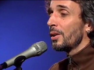 Vitor Ramil canta 'Milonga de los Morenos'