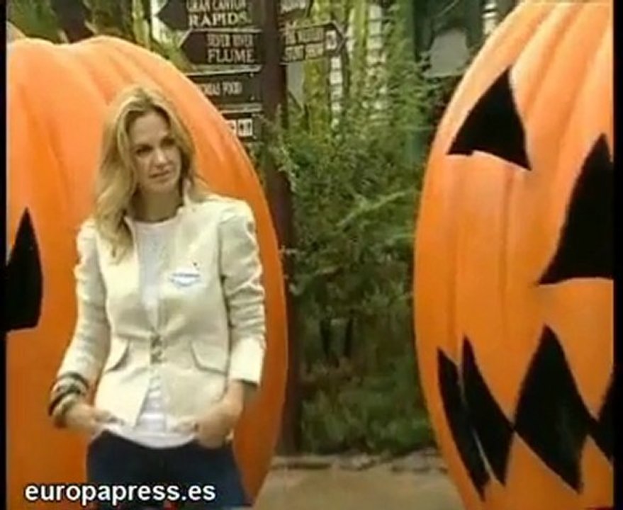 Genoveva Casanova en Port Aventura