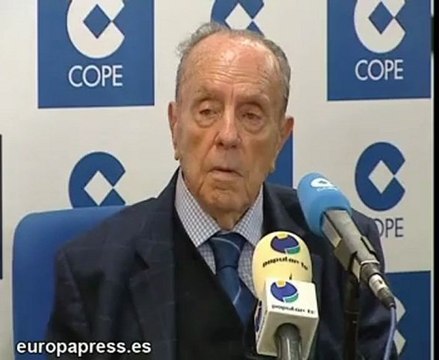 Fraga elogia a Barberá pero no a Camps