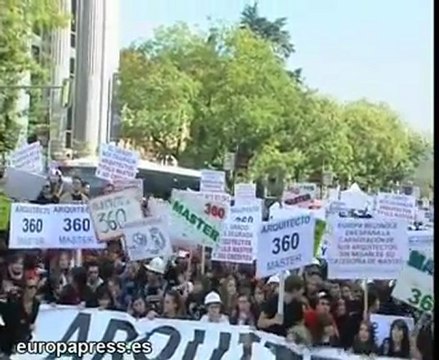 Protesta estudiantes medicina y arquitectura
