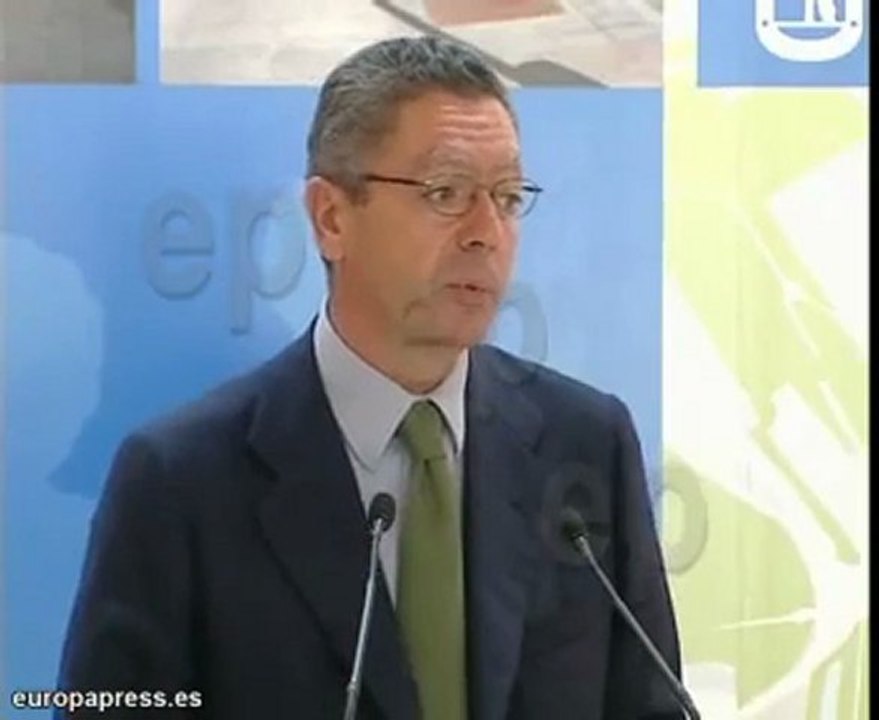 Gallardón respalda a Cobo