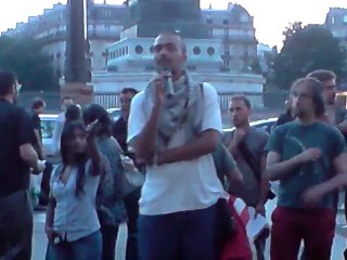 b Le 23 Mai Paris Bastille,  fin d'assemblée " Démocratie réelle maintenant ! "