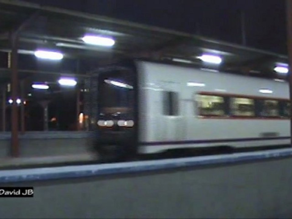 Estación de Chamartín - Alvia 130 y TRD 594 doble