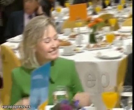 Chaves cree que Rajoy pierde el respeto