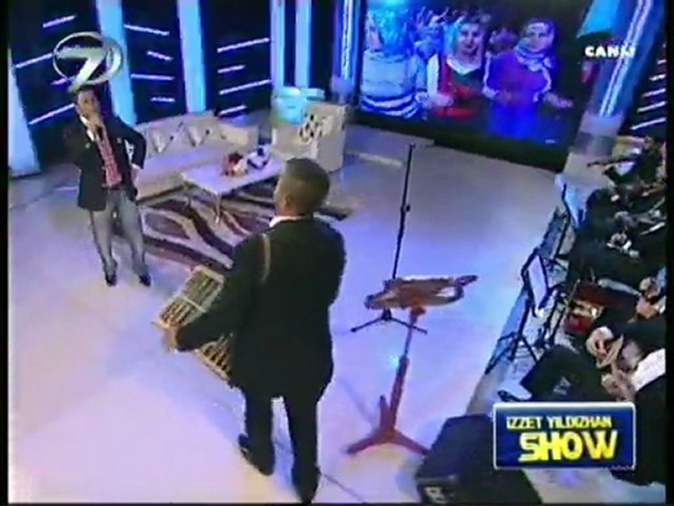 İzzet Yıldızhan - Delilo