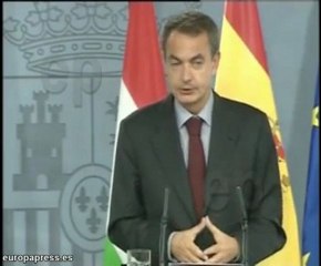 Zapatero: "El Alakrana navega libremente"