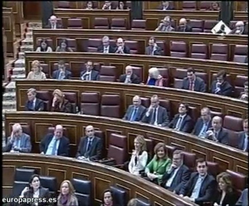Bono pide respeto a los diputados del PP