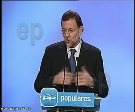 Rajoy defiende el respeto a la Constitución