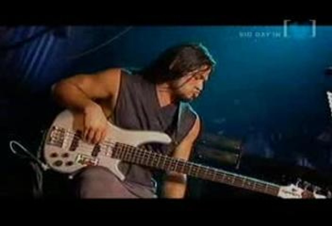 Metallica - Robert Trujillo Bass Solo