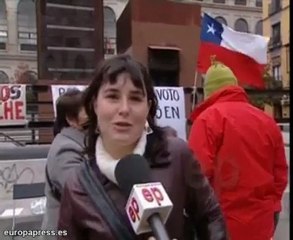 Chilenos en el extranjero reclaman derecho a voto