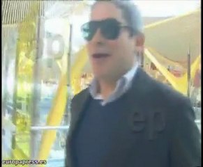 Boris habla sobre romances de sus amigos