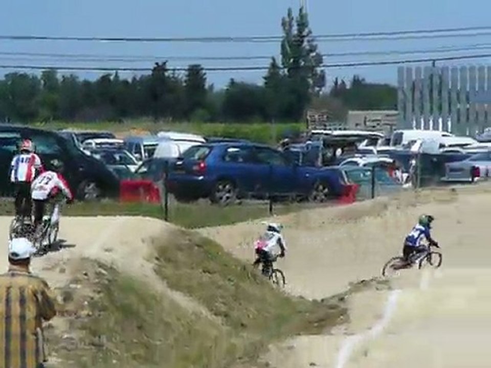 BMX Finale pupilles coupe de provence 2011 pernes les fontaines Ian Guionnet