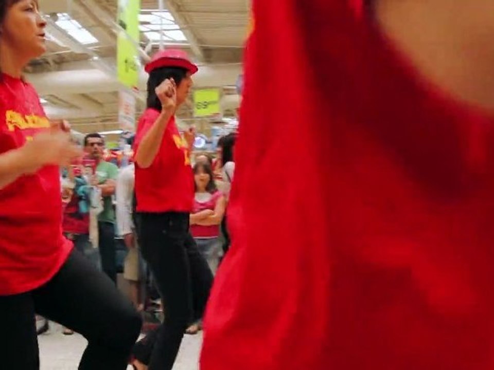 Auchan Perpignan Flash Mob Officiel 50 ans