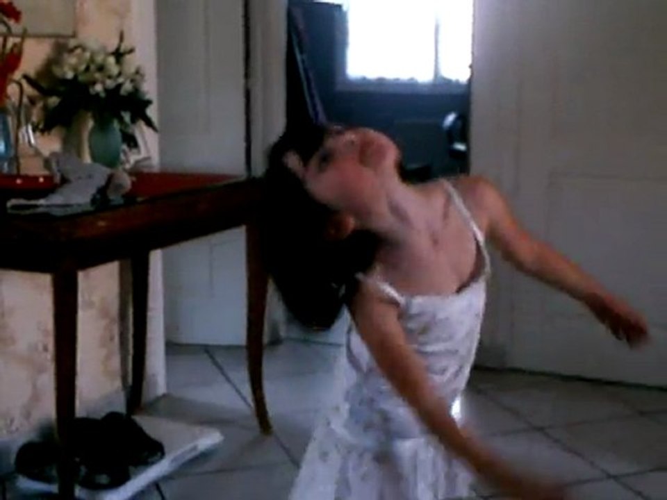 Camille qui danse THRILLER