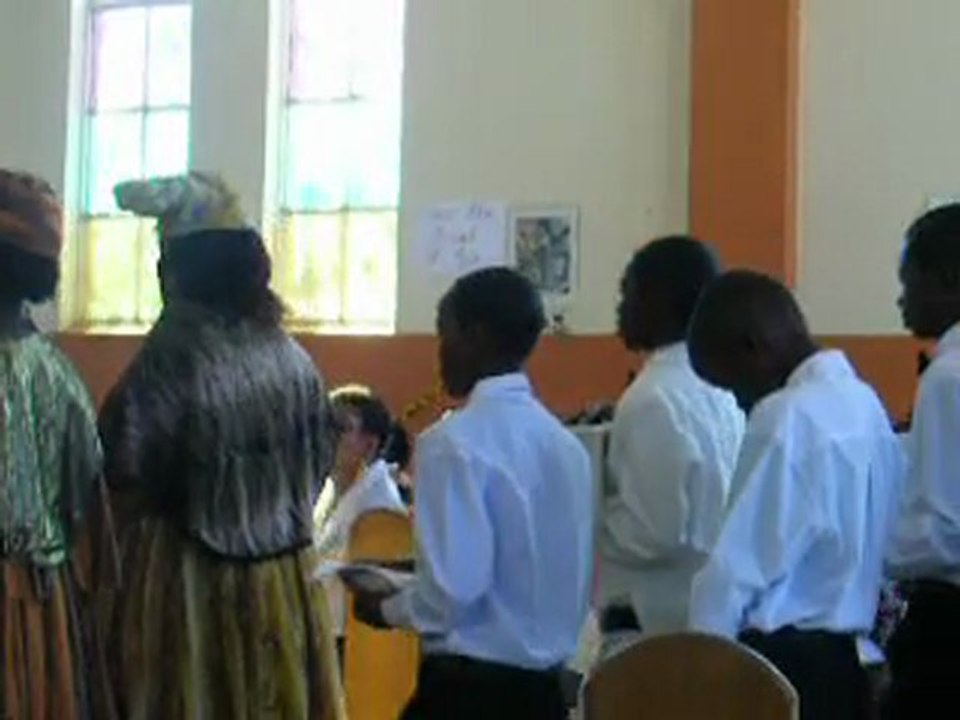 Entrée à la messe des 1ères Communion