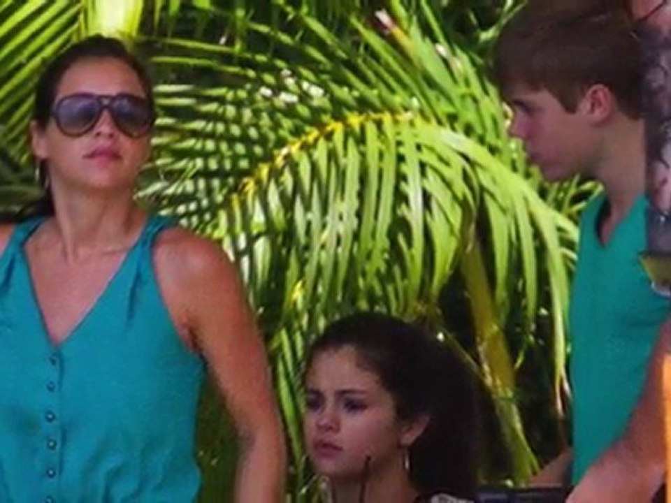 Exklusiv: Justin Bieber und Selena Gomez auf Hawaii