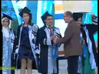 8 ÖDÜLLER Bölüm birincileri Fatih Üniversitesi Mezuniyet 2011