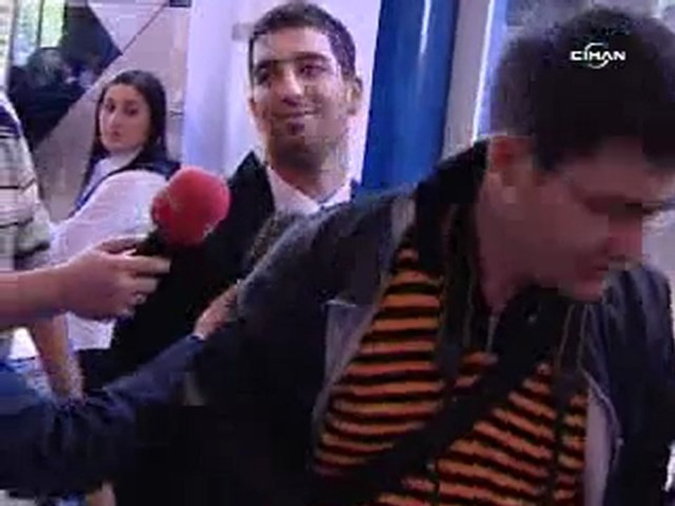 Arda Turan İmzalı Guti Forması İstedi