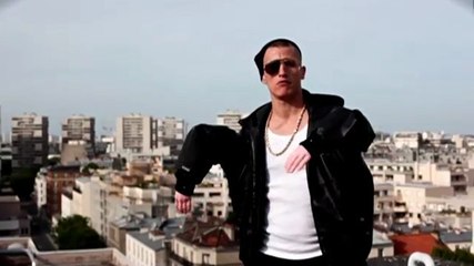 AKI LA MACHINE - BRAS CASSÉS