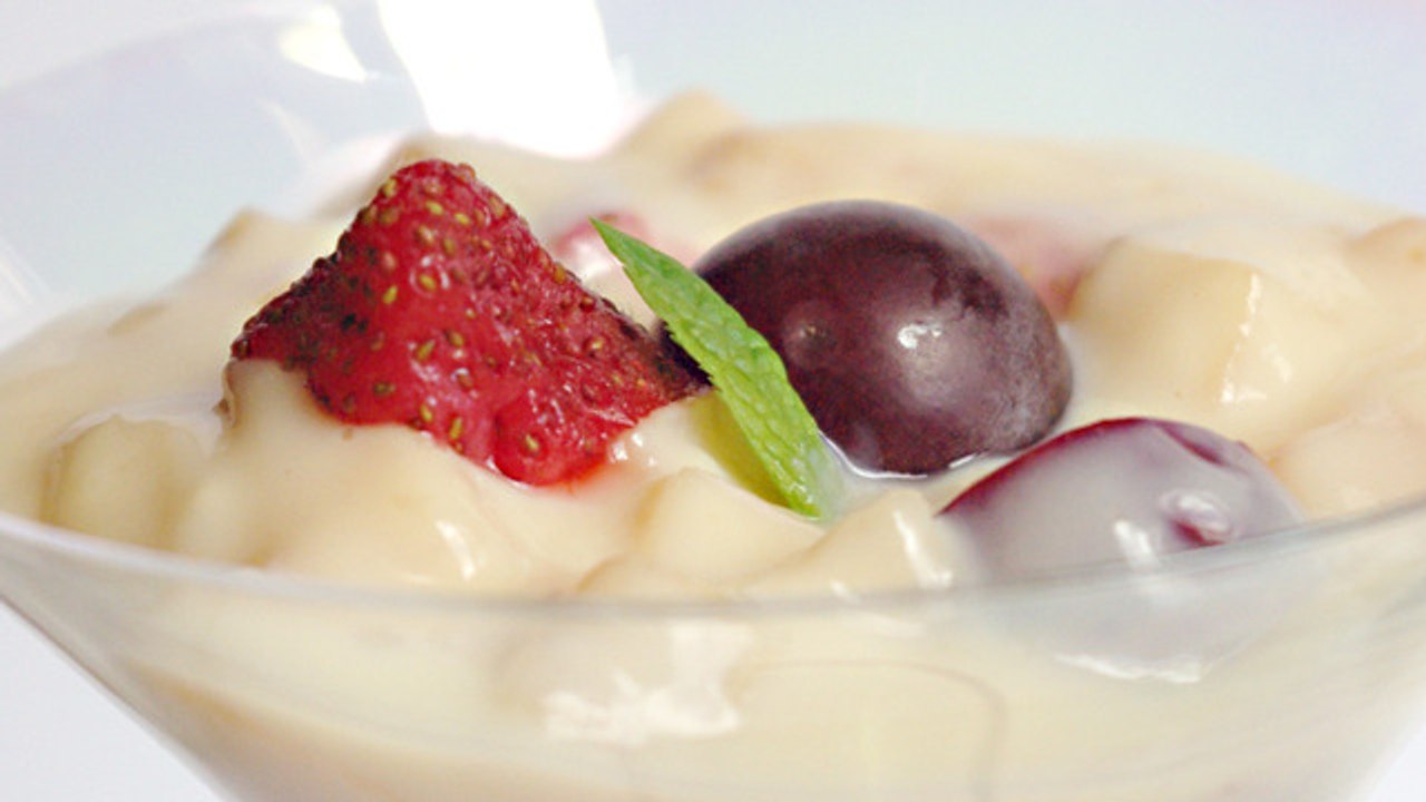 Recette De Dessert Fruit Custard Video Dailymotion