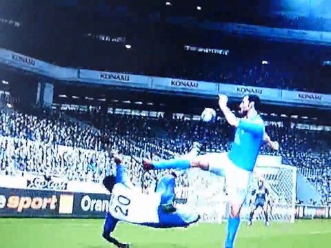 superbe retourné acrobatique PES 2011