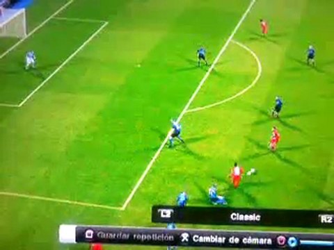 jugada de 2vs2 futbol pes 2011
