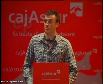 Luis Enrique fomenta el deporte entre los niños