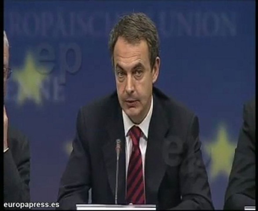 "Inaceptables" las declaraciones de Mayor Oreja