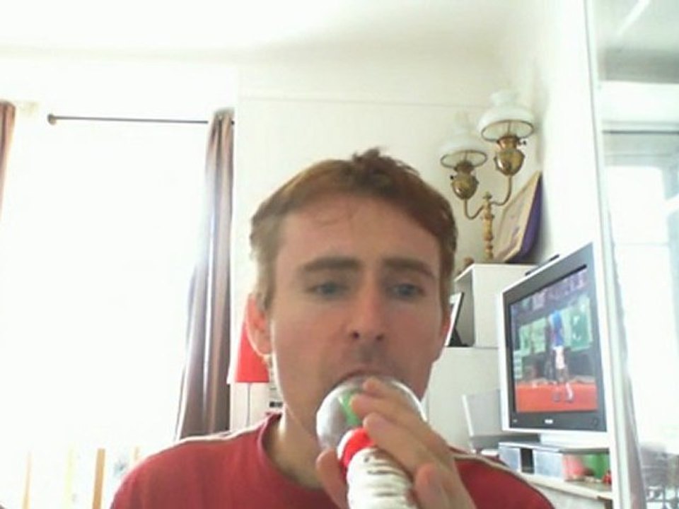 Wiwi égratigne "je t'en remets au vent"