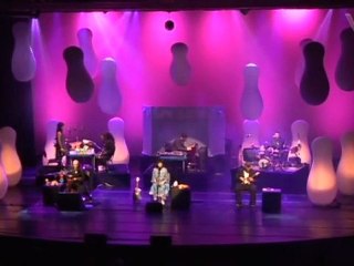 Pato Fu toca "Primavera"