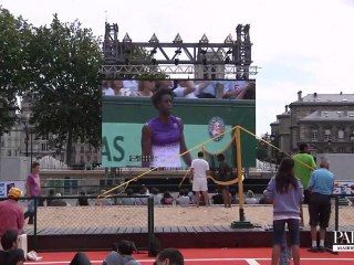 Roland Garros sur le parvis de l'hôtel de ville