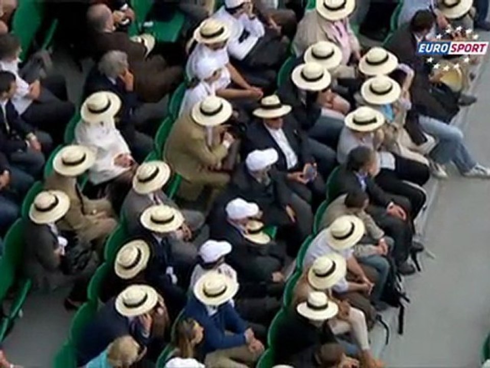 Schiavone'den kedi-fare oyunu