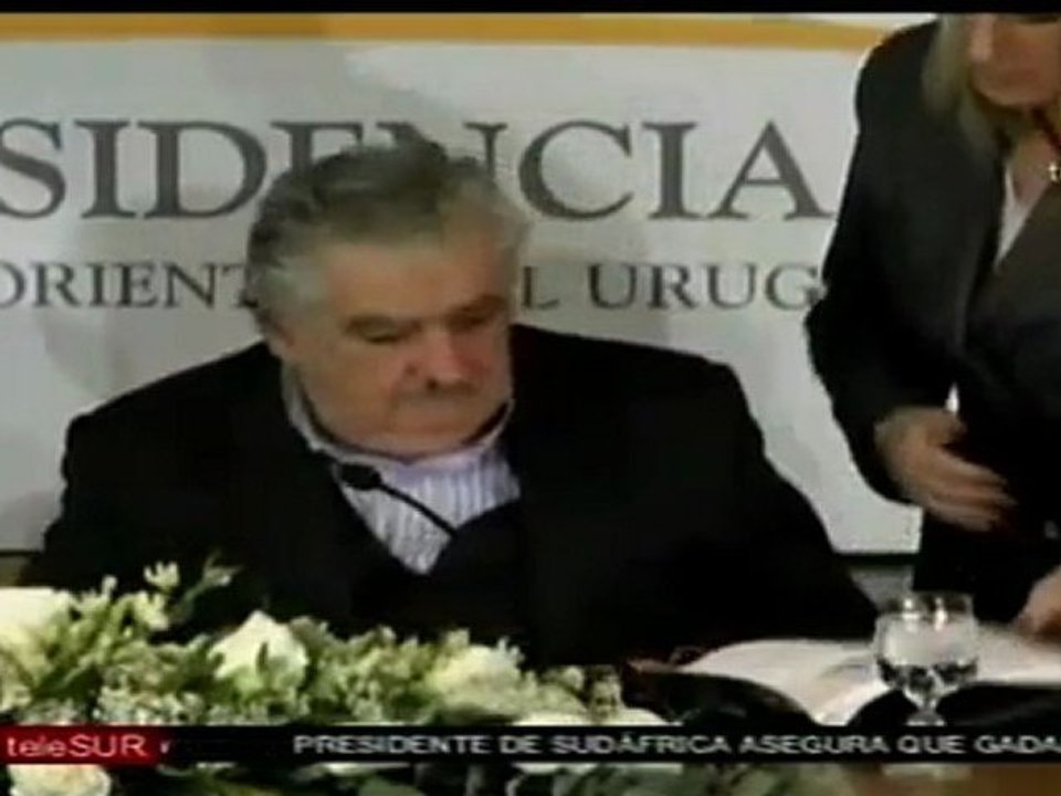 Rousseff y Mujica firman acuerdos de cooperación