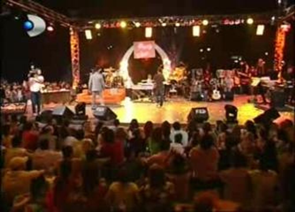 Kenan Doğulu - Tutamıyorum Zamanı