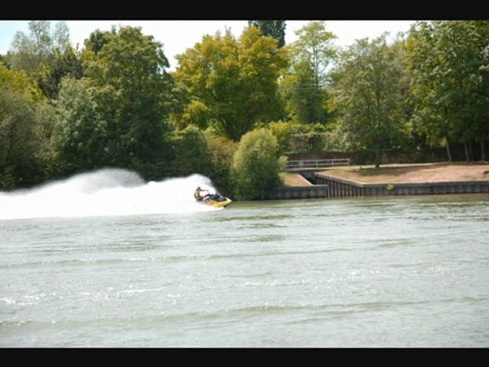 jet ski