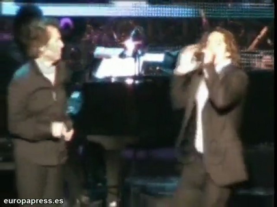 Raphael cumple sesenta y siete años