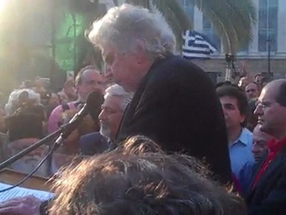 μικης θεοδωρακης