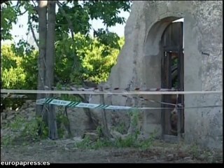 Fallece al caerle un muro encima