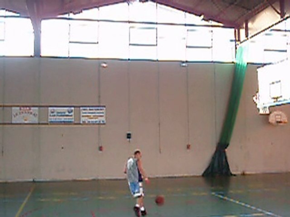 la star pontaquaise va niker les parisiennes