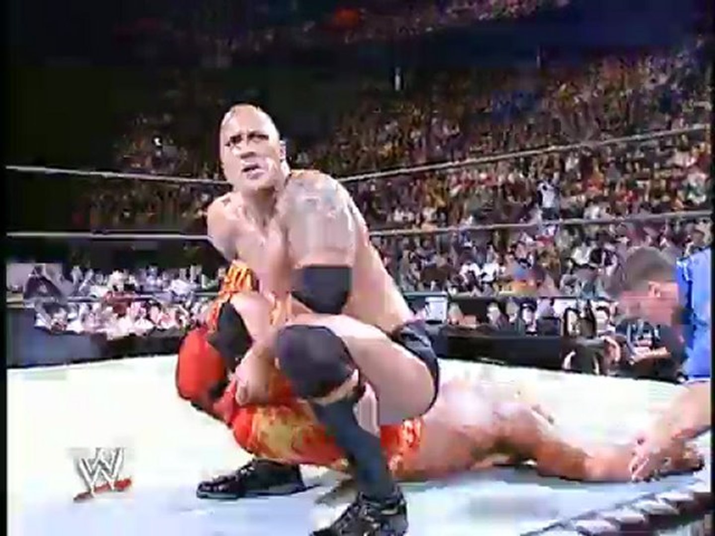 The Rock vs Hulk Hogan (No Way Out 2003) - Vídeo Dailymotion