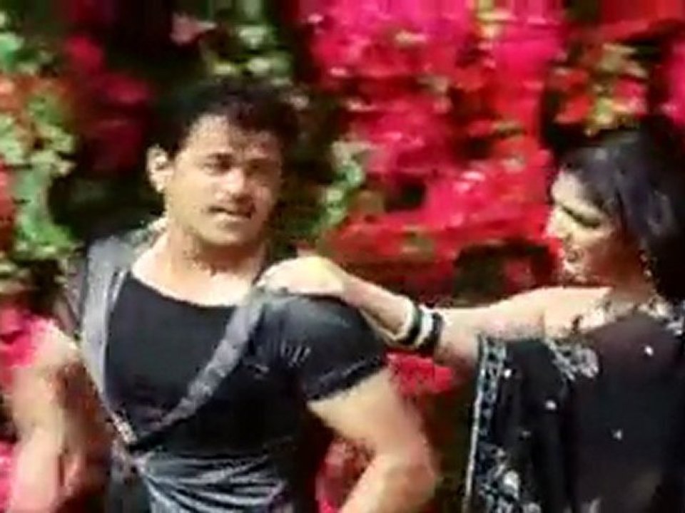 Semmozhiye - Vallakottai song