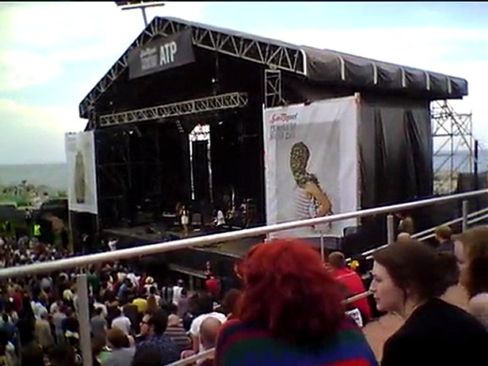 Most Wanted - CULTS - Live Primavera Sound 2011 - HQ